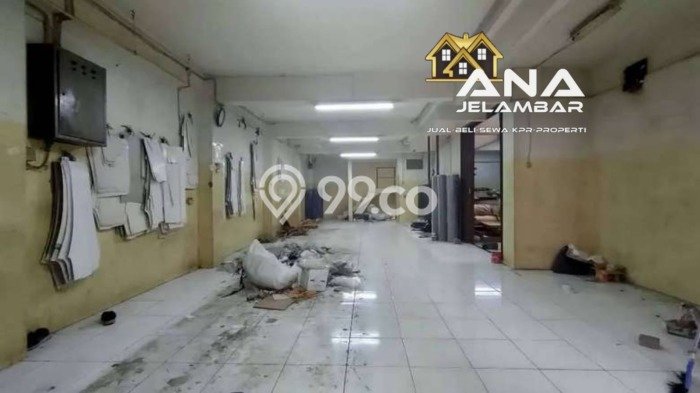 Gudang Dijual di Jakarta Barat LT 203m2 & LB 355m2 Lokasi Terbaik! Gudang Dijual di Jakarta Barat LT 203m2 & LB 355m2 Lokasi Terbaik!