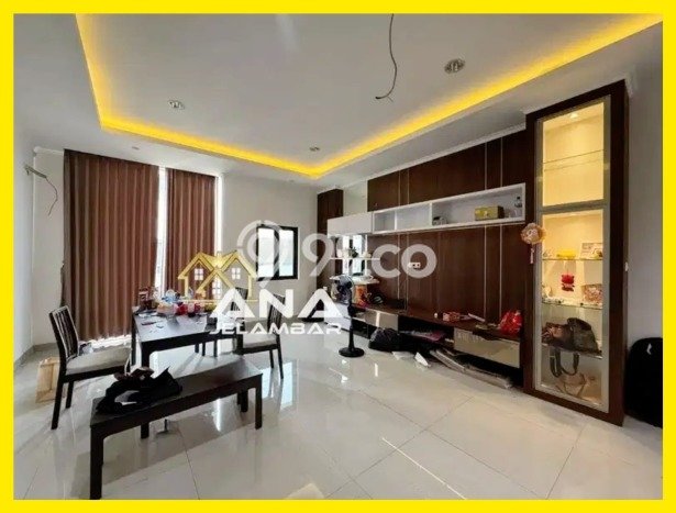 Ruko Dijual di Jakarta Barat LT 78m2 & LB 355m2 Lokasi Terbaik! Ruko Dijual di Jakarta Barat LT 78m2 & LB 355m2 Lokasi Terbaik!