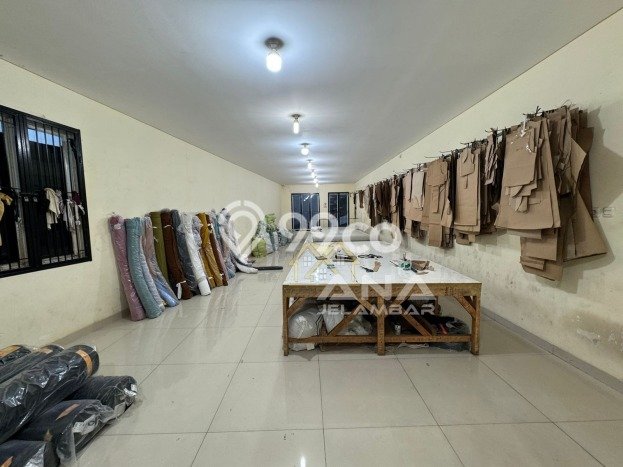 Ruko Bagus Dijual LB 275m2 Lokasi Strategis Jakarta Barat Area Cocok untuk Bisnis Ruko Bagus Dijual LB 275m2 Lokasi Strategis Jakarta Barat Area Cocok untuk Bisnis