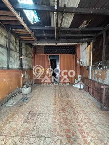 Ruko Dijual di Prime Area Jakarta Barat Luas 175m2 Ruko Dijual di Prime Area Jakarta Barat Luas 175m2
