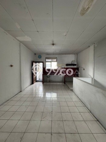 Ruko Bagus Dijual LB 181m2 Lokasi Strategis Jakarta Barat Area Cocok untuk Bisnis Ruko Bagus Dijual LB 181m2 Lokasi Strategis Jakarta Barat Area Cocok untuk Bisnis