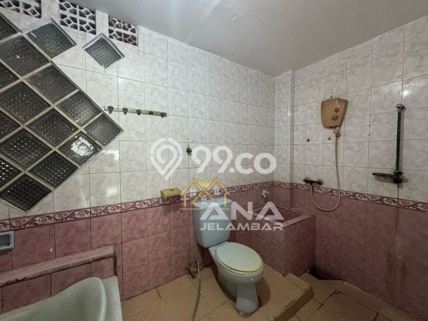 Untuk Dijual! Ruko di Jelambar Jakarta Barat LT 77m2 / LB 200m2 Kawasan Bisnis Untuk Dijual! Ruko di Jelambar Jakarta Barat LT 77m2 / LB 200m2 Kawasan Bisnis
