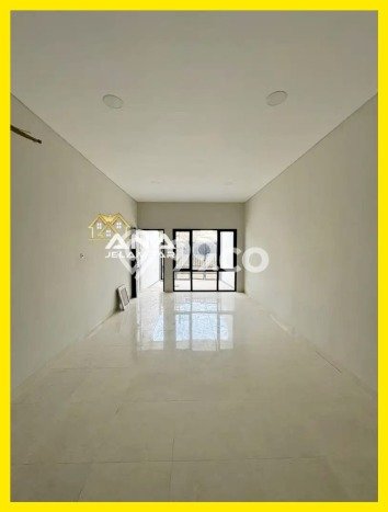 Ruko Bagus Dijual LB 176m2 Lokasi Strategis Jakarta Barat Area Cocok untuk Bisnis Ruko Bagus Dijual LB 176m2 Lokasi Strategis Jakarta Barat Area Cocok untuk Bisnis