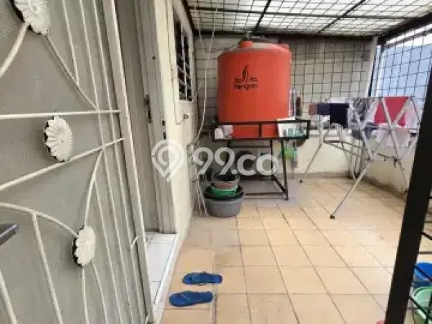 Jual Rumah Luas Elegan Dengan View Eksklusif di Jelambar, Jakarta Barat Jual Rumah Luas Elegan Dengan View Eksklusif di Jelambar, Jakarta Barat