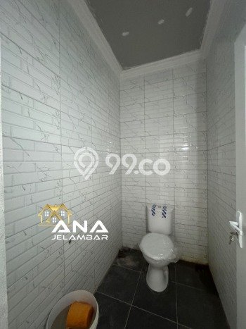 FOR RENT! Ruko di Jelambar Cocok untuk Bisnis 215m2 FOR RENT! Ruko di Jelambar Cocok untuk Bisnis 215m2