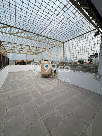 Ruko Dijual di Prime Area Jakarta Barat Luas 267m2 Ruko Dijual di Prime Area Jakarta Barat Luas 267m2