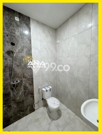 Ruko Bagus Dijual LB 176m2 Lokasi Strategis Jakarta Barat Area Cocok untuk Bisnis Ruko Bagus Dijual LB 176m2 Lokasi Strategis Jakarta Barat Area Cocok untuk Bisnis