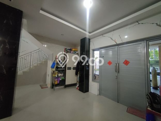 Rumah Mewah LB 230m2 Siap Pakai Desain Elegan di Pantai Indah Kapuk, Jakarta Utara Rumah Mewah LB 230m2 Siap Pakai Desain Elegan di Pantai Indah Kapuk, Jakarta Utara