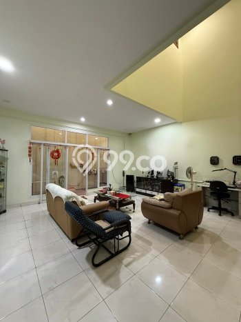 Rumah Elit LB 300m2 Siap Pakai Desain Elegan di Jelambar, Jakarta Barat Rumah Elit LB 300m2 Siap Pakai Desain Elegan di Jelambar, Jakarta Barat