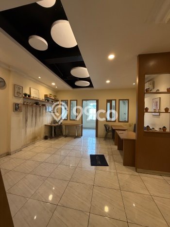 Ruko Disewa di Jakarta Utara dengan LB 150m2 Area Komersial Ramai Ruko Disewa di Jakarta Utara dengan LB 150m2 Area Komersial Ramai