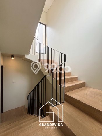 Rumah Luxury Modern Tanpa Renovasi di Kemang Jakarta Selatan Rumah Luxury Modern Tanpa Renovasi di Kemang Jakarta Selatan