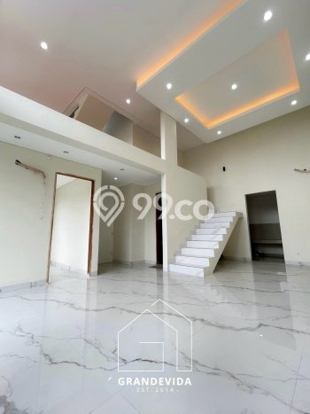 Rumah Elit Modern Siap Huni di TB Simatupang Jakarta Selatan Rumah Elit Modern Siap Huni di TB Simatupang Jakarta Selatan