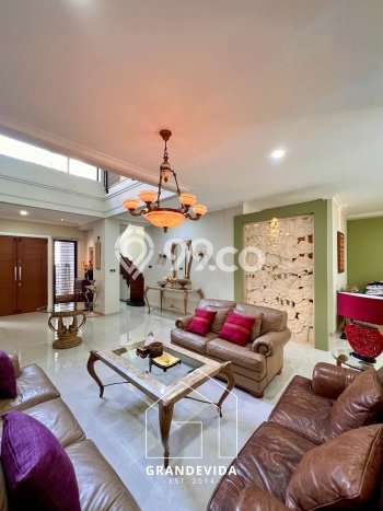 Rumah Elit Modern Tanpa Renovasi di Cipete Jakarta Selatan Rumah Elit Modern Tanpa Renovasi di Cipete Jakarta Selatan