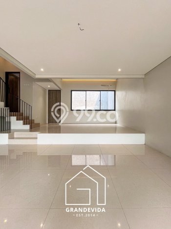 Rumah Luxury Modern Tanpa Renovasi di Kemang Jakarta Selatan Rumah Luxury Modern Tanpa Renovasi di Kemang Jakarta Selatan