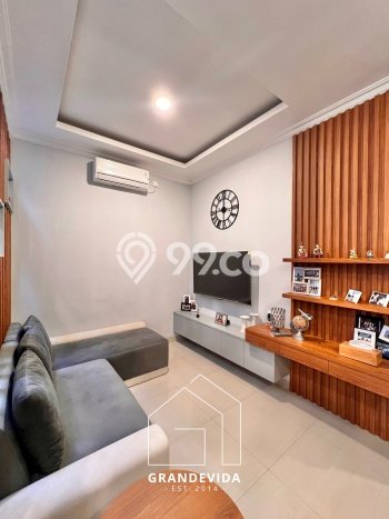 For Sale! Luxury House LT 122m2 Desain Modern di Pondok Indah For Sale! Luxury House LT 122m2 Desain Modern di Pondok Indah
