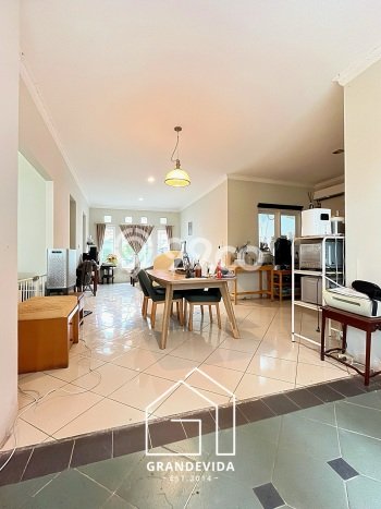 Hunian Mewah LB 270m2 Siap Pakai Desain Elegan di Cipete, Jakarta Selatan Hunian Mewah LB 270m2 Siap Pakai Desain Elegan di Cipete, Jakarta Selatan