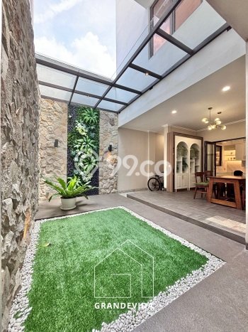 Dijual Rumah Elit Exclusive di Cilandak, Jakarta Selatan Dijual Rumah Elit Exclusive di Cilandak, Jakarta Selatan