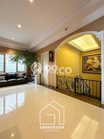 Rumah Elit LB 700m2 Siap Huni Desain Elegan di Pondok Indah, Jakarta Selatan Rumah Elit LB 700m2 Siap Huni Desain Elegan di Pondok Indah, Jakarta Selatan