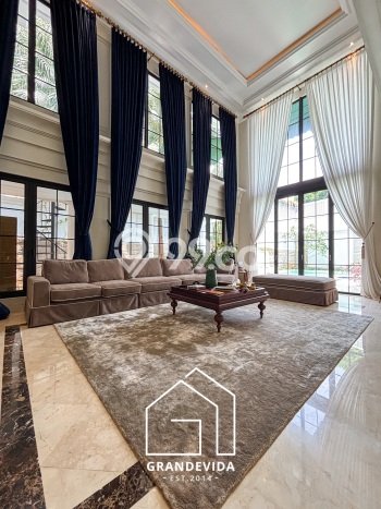 Jual Rumah Luas Elegan Dengan View Eksklusif di Pejaten, Jakarta Selatan Jual Rumah Luas Elegan Dengan View Eksklusif di Pejaten, Jakarta Selatan