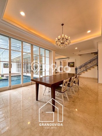Rumah Luxury Modern Siap Huni di Kemang Jakarta Selatan Rumah Luxury Modern Siap Huni di Kemang Jakarta Selatan