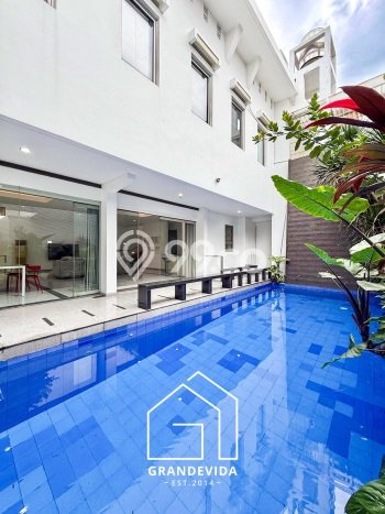 Hunian Elit LB 600m2 Siap Pakai Desain Elegan di Pondok Indah, Jakarta Selatan Hunian Elit LB 600m2 Siap Pakai Desain Elegan di Pondok Indah, Jakarta Selatan