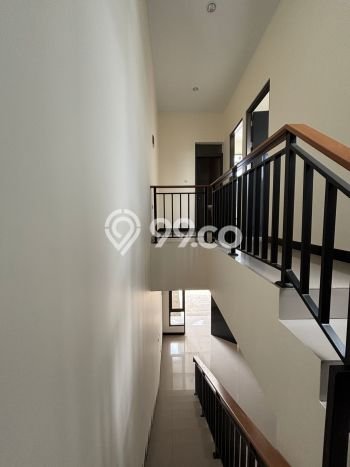 Rumah sewa siap huni 2 KT di Taman Kopo Indah, Bandung Rumah sewa siap huni 2 KT di Taman Kopo Indah, Bandung