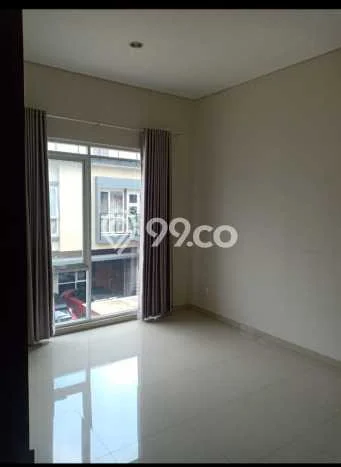 Jarang Ada! Rumah Sewa 4 Kamar Nyaman Siap Huni Turangga Jarang Ada! Rumah Sewa 4 Kamar Nyaman Siap Huni Turangga