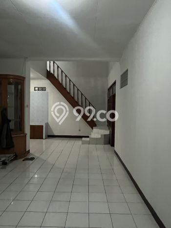 Sewa Rumah Harga Terjangkau di Taman Kopo Indah Bandung Punya 4 KT Sewa Rumah Harga Terjangkau di Taman Kopo Indah Bandung Punya 4 KT