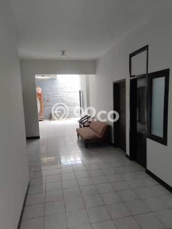 Disewakan! Rumah 5 Kamar Tidur &
2 Kamar Mandi di Margacinta, Bandung Disewakan! Rumah 5 Kamar Tidur &
2 Kamar Mandi di Margacinta, Bandung