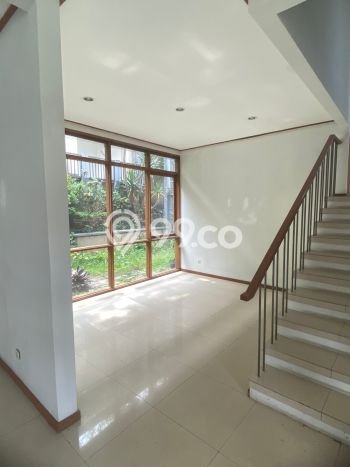 Rumah sewa siap huni 4 KT di Setra Duta, Bandung Rumah sewa siap huni 4 KT di Setra Duta, Bandung