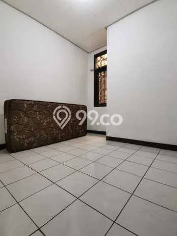 Disewakan Rumah Murah di Pasteur Bandung dengan 6 KT Disewakan Rumah Murah di Pasteur Bandung dengan 6 KT