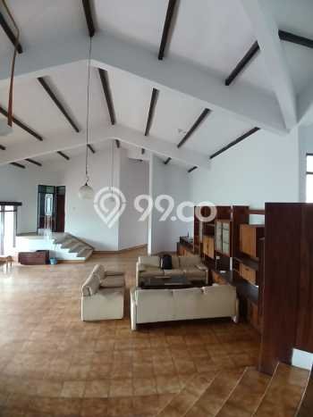 Rumah sewa siap pakai 3 Kamar Tidur di Setiabudi, Bandung Rumah sewa siap pakai 3 Kamar Tidur di Setiabudi, Bandung