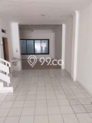Disewakan Ruko di Kawasan Ramai Kemang Luas 423m2 Disewakan Ruko di Kawasan Ramai Kemang Luas 423m2
