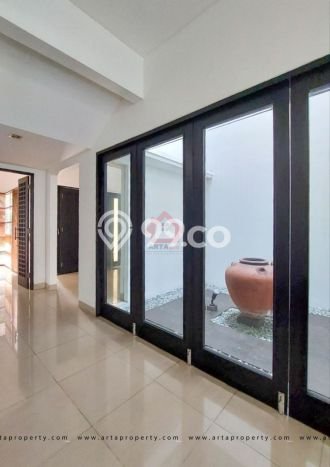 For Sale Hunian Elegan Cozy di Jakarta Selatan For Sale Hunian Elegan Cozy di Jakarta Selatan