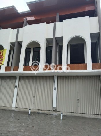 Lokasi Strategis! Dijual Ruko Bisnis di Jagakarsa, Jakarta Selatan Kondisi Bagus Lokasi Strategis! Dijual Ruko Bisnis di Jagakarsa, Jakarta Selatan Kondisi Bagus