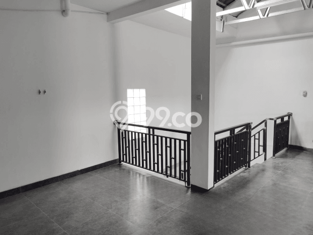 HARGA BERSAING! Ruko di Pagedangan, Luas 300m², Area Komersial HARGA BERSAING! Ruko di Pagedangan, Luas 300m², Area Komersial