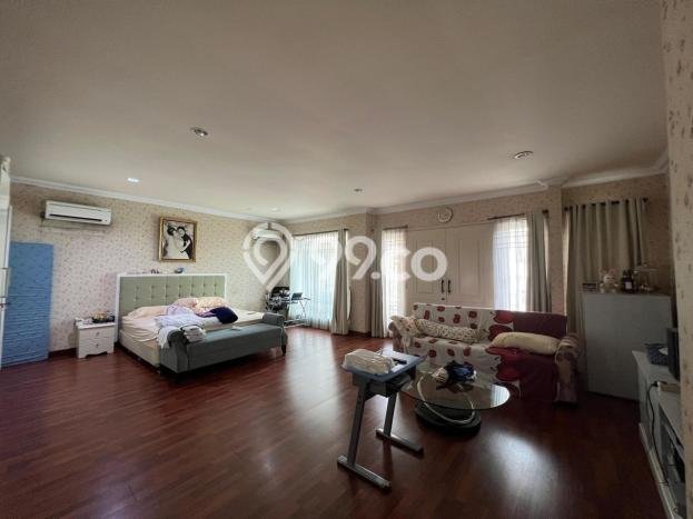 Dijual Rumah Luas Megah Dengan View Cantik di Green garden, Jakarta Barat Dijual Rumah Luas Megah Dengan View Cantik di Green garden, Jakarta Barat