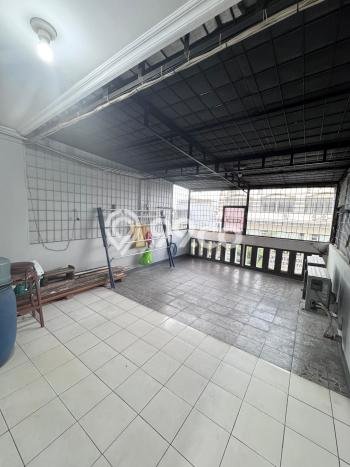 Ruko Bagus Dijual LB 200m2 Lokasi Strategis Jakarta Barat Area Cocok untuk Bisnis Ruko Bagus Dijual LB 200m2 Lokasi Strategis Jakarta Barat Area Cocok untuk Bisnis