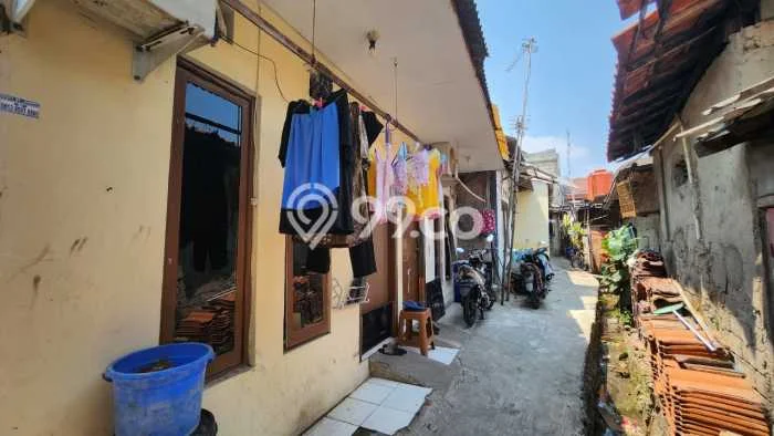 Rumah Minimalis LB/LT 70m2/70m2 Dijual di Kalisari, Jakarta Timur Rumah Minimalis LB/LT 70m2/70m2 Dijual di Kalisari, Jakarta Timur