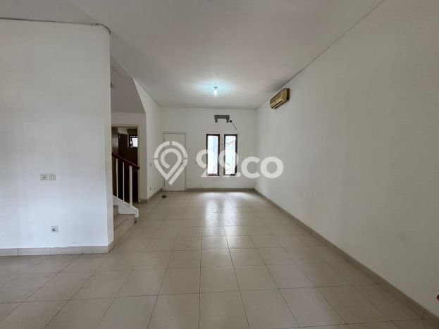 Lokasi strategis! Rumah siap pakai disewakan di Cakung LB 92m2 Lokasi strategis! Rumah siap pakai disewakan di Cakung LB 92m2