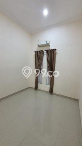 Rumah sewa siap pakai 4 KT di Medokan Ayu, Surabaya Rumah sewa siap pakai 4 KT di Medokan Ayu, Surabaya