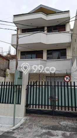 Ruko For Rent Kawasan , Luas 500m2m², Lokasi Premium, Siap Usaha Ruko For Rent Kawasan , Luas 500m2m², Lokasi Premium, Siap Usaha