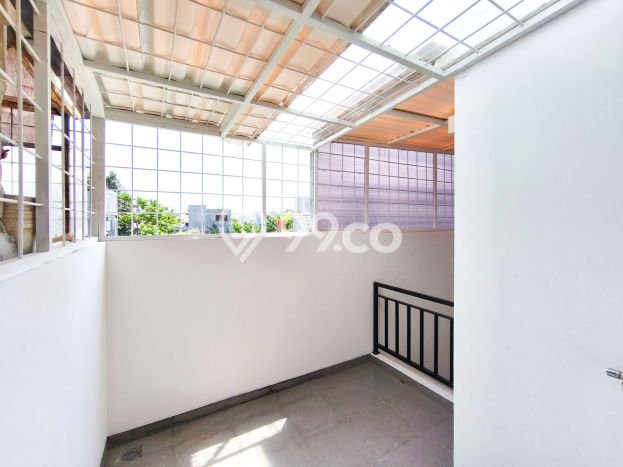 Dijual Rumah 3 Kamar Lokasi Ideal Bagus dan Strategis di Ciputat Dijual Rumah 3 Kamar Lokasi Ideal Bagus dan Strategis di Ciputat