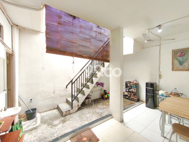 Hunian Cantik Modern Lb 120m2 di Serpong, Tangerang Selatan Hunian Cantik Modern Lb 120m2 di Serpong, Tangerang Selatan
