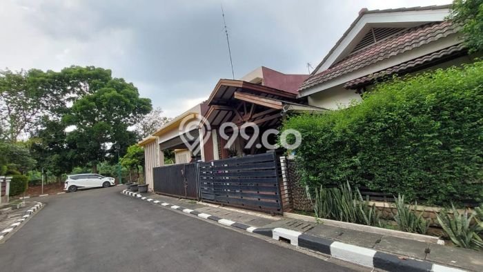 Rumah Terawat kawasan Galaxy, Bekasi, LT 135m² Bangunan 120m² HARGA MENARIK! Rumah Terawat kawasan Galaxy, Bekasi, LT 135m² Bangunan 120m² HARGA MENARIK!