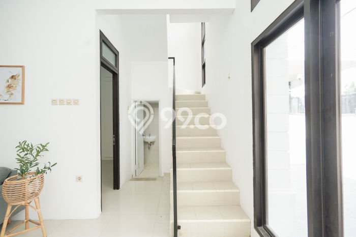 Jual Rumah Eksklusif 4 KT di Cibubur, Jakarta Timur Jual Rumah Eksklusif 4 KT di Cibubur, Jakarta Timur