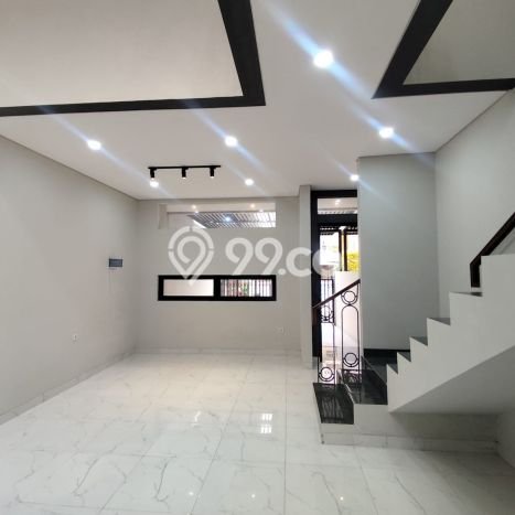 Rumah Minimalis 4 KT di BSD City Tangerang Rumah Minimalis 4 KT di BSD City Tangerang