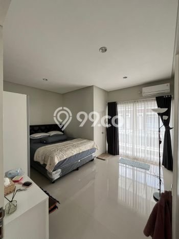 Rumah Strategis Sawangan, Depok, LT 84m² LB 120m² Rumah Strategis Sawangan, Depok, LT 84m² LB 120m²
