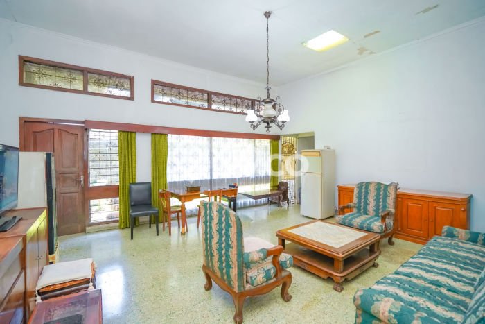 Hunian Mewah LB 200m2 Siap Pakai Desain Elegan di Lebak Bulus, Jakarta Selatan Hunian Mewah LB 200m2 Siap Pakai Desain Elegan di Lebak Bulus, Jakarta Selatan