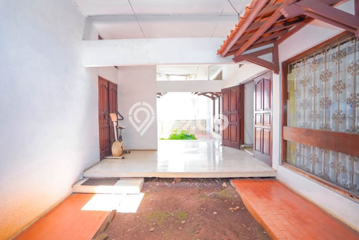 Hunian Mewah LB 200m2 Siap Pakai Desain Elegan di Lebak Bulus, Jakarta Selatan Hunian Mewah LB 200m2 Siap Pakai Desain Elegan di Lebak Bulus, Jakarta Selatan